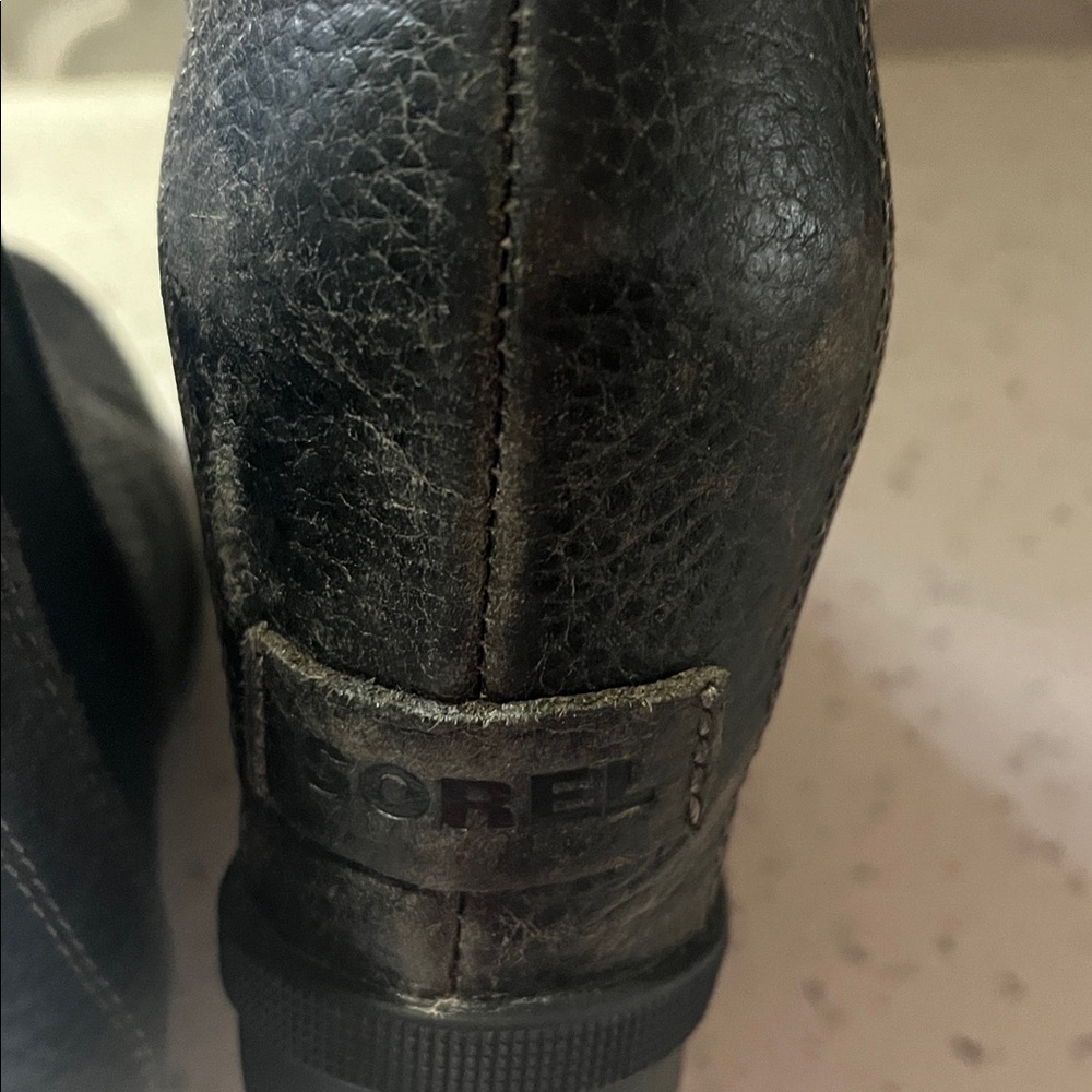 Sorel Black Textured Ankle Boots 8.5 wedge - Picture 3 of 7